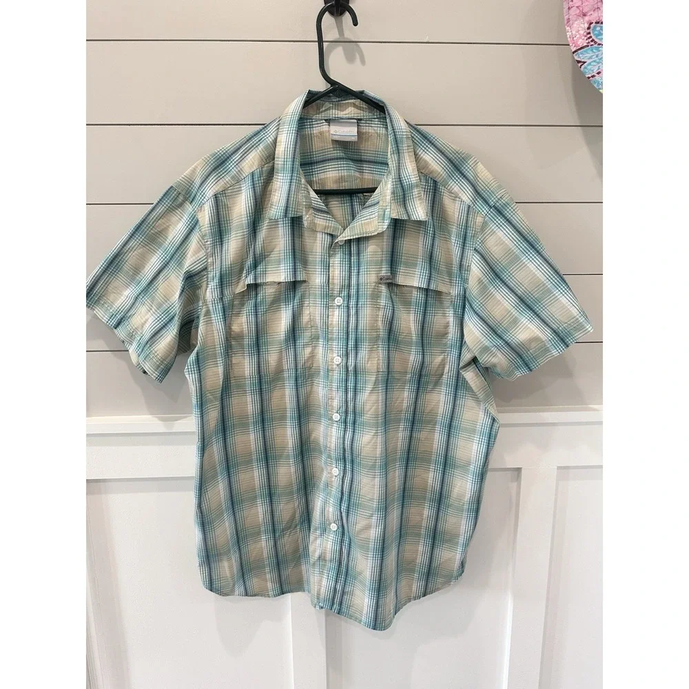 Columbia Mens XL Plaid Button Up Shirt Lightweight Fast Drying Flap Pockets